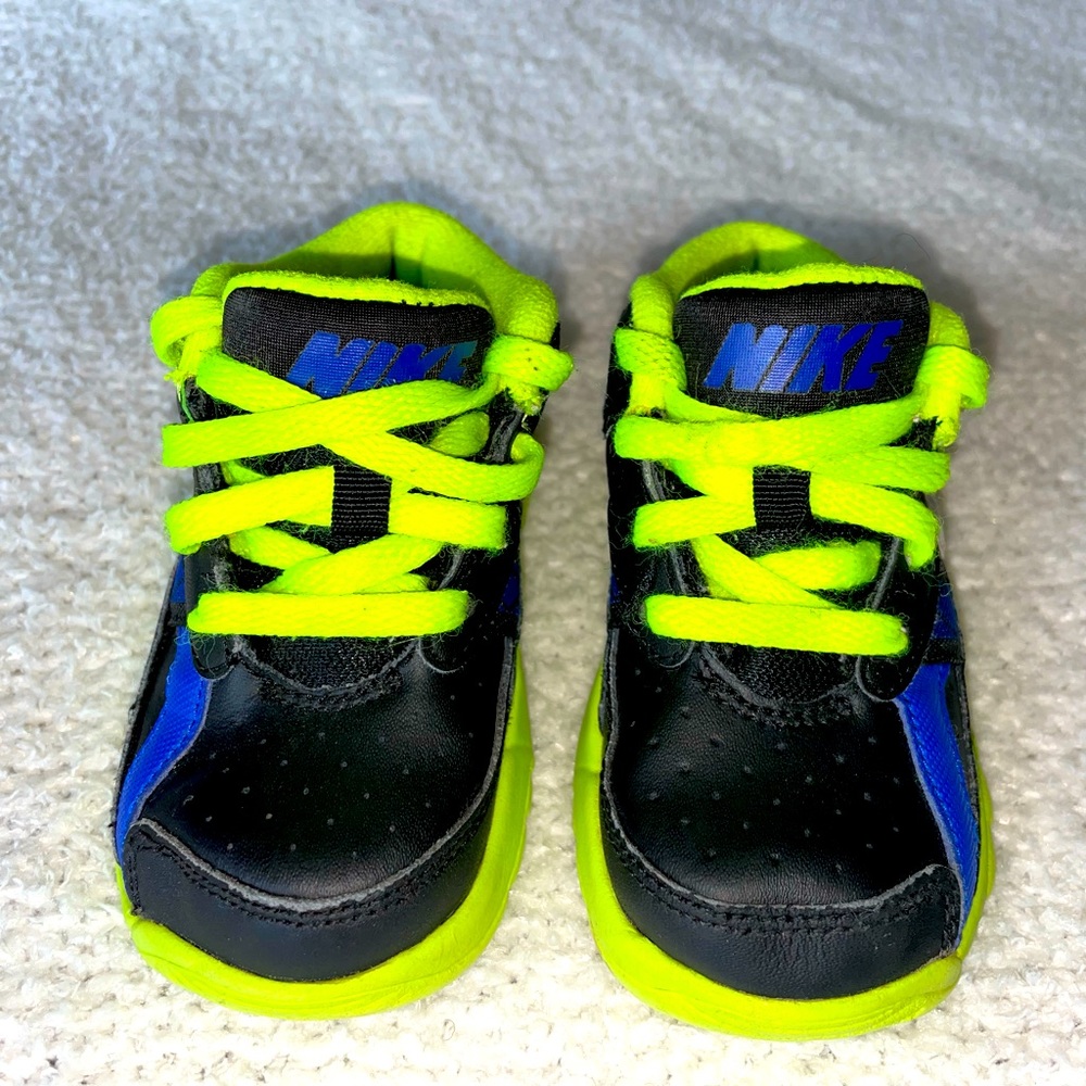 Nike Bo Jackson Air Trainer - sz 6-toddlers